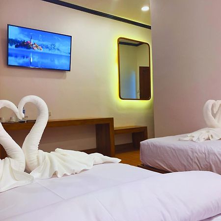 Oudomsin Vangvieng Hotel Ванг Виенг Екстериор снимка