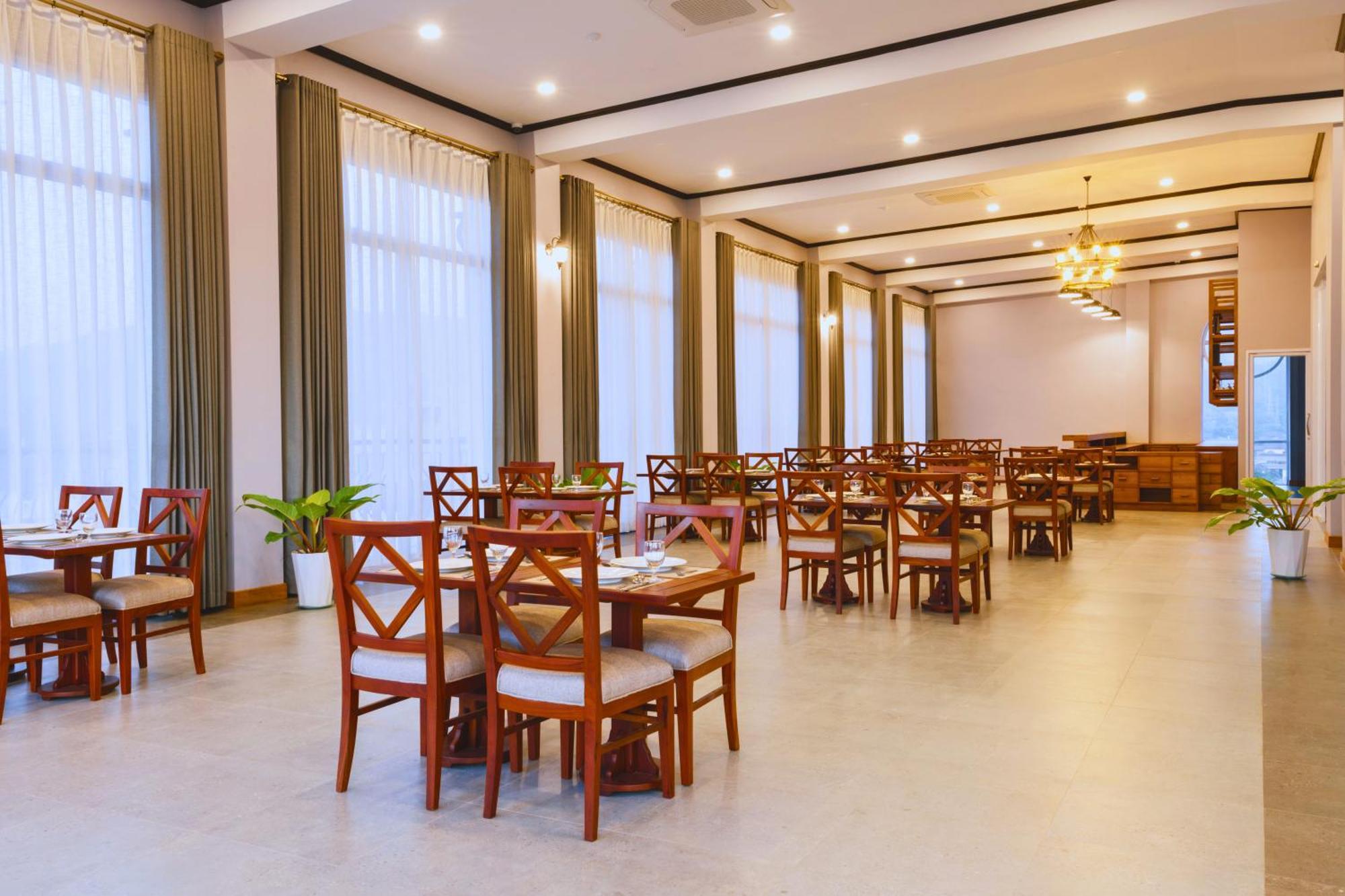 Oudomsin Vangvieng Hotel Ванг Виенг Екстериор снимка