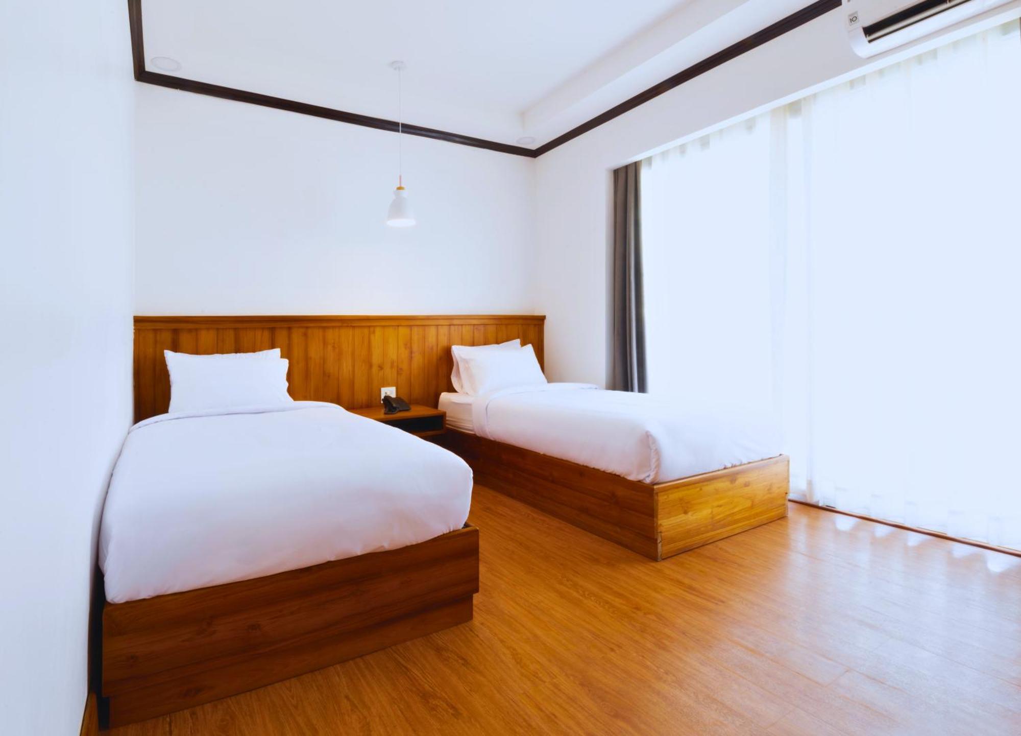 Oudomsin Vangvieng Hotel Ванг Виенг Екстериор снимка