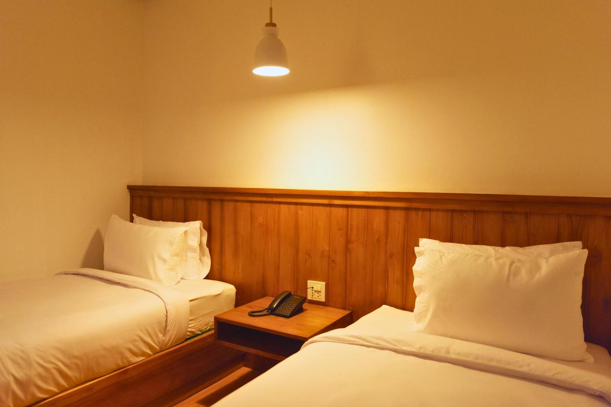 Oudomsin Vangvieng Hotel Ванг Виенг Екстериор снимка