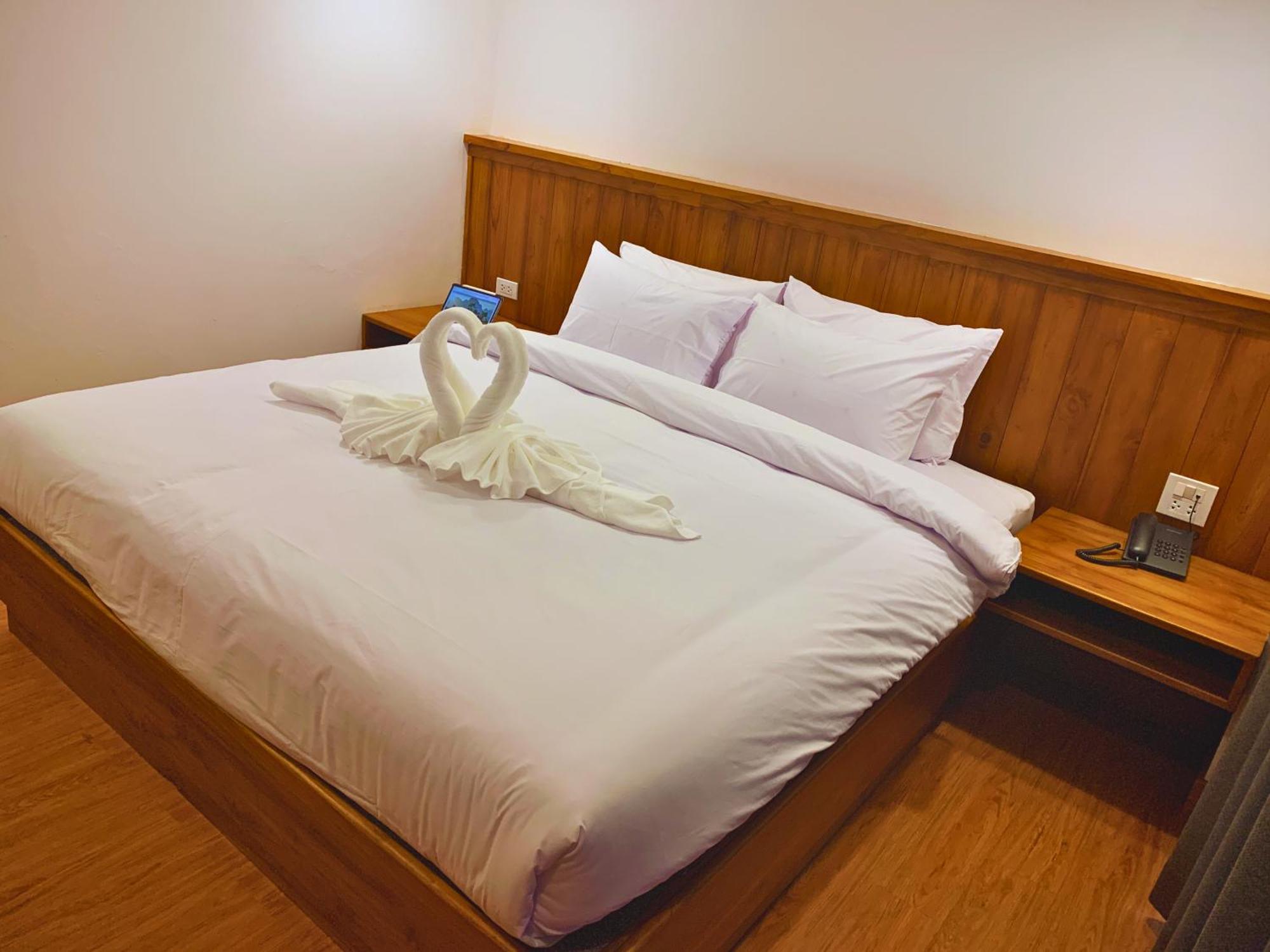 Oudomsin Vangvieng Hotel Ванг Виенг Екстериор снимка