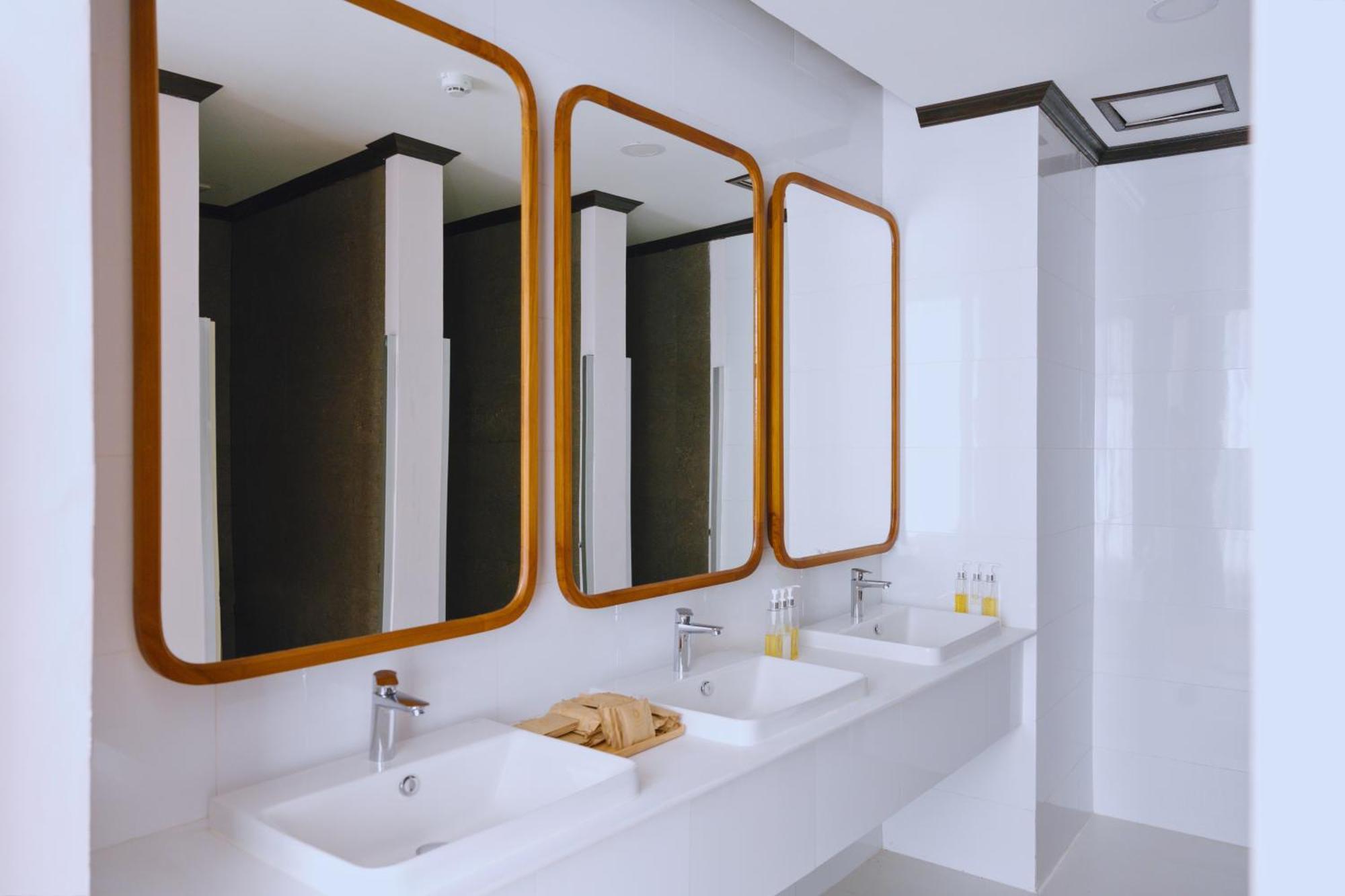 Oudomsin Vangvieng Hotel Ванг Виенг Екстериор снимка