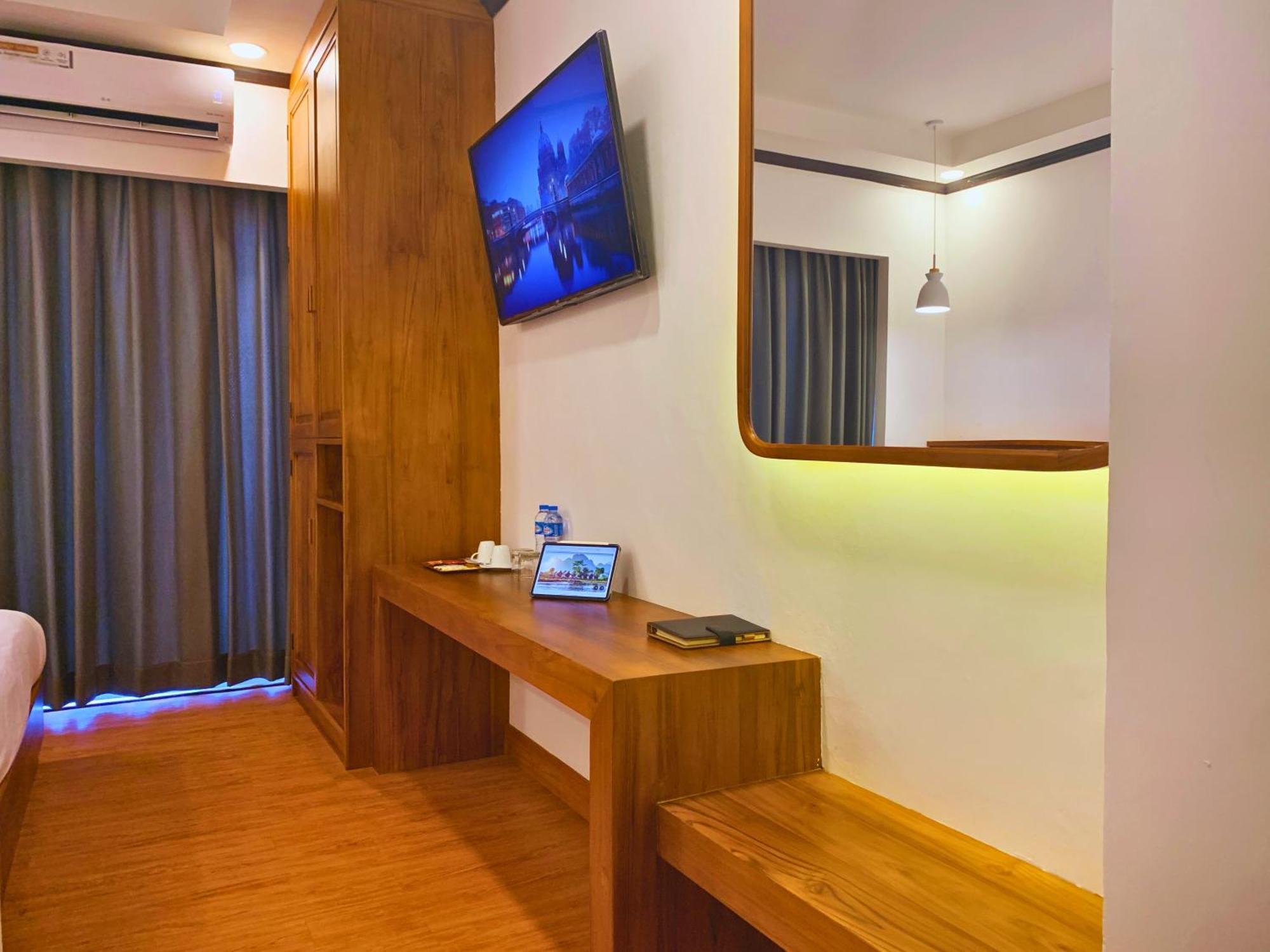 Oudomsin Vangvieng Hotel Ванг Виенг Екстериор снимка